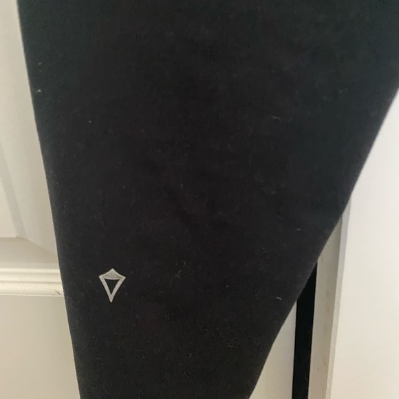 Ivivva crop leggings - Picture 4 of 5